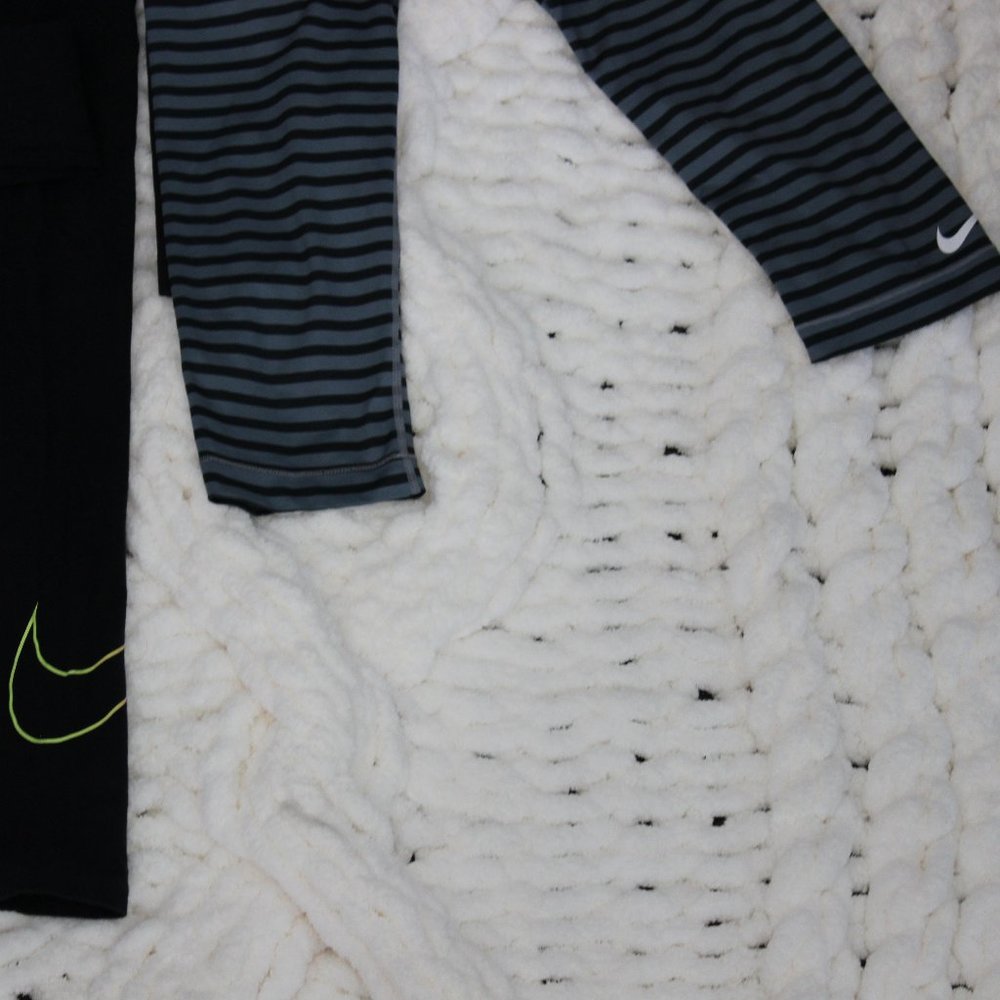 Bundle Nike Workout Leggings - image 2